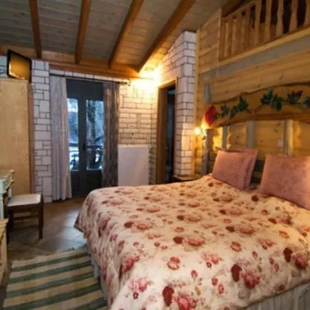 Guest house Lithos Agios Nikolaos (Central Greece)