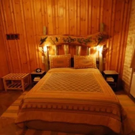 Lithos 3* Agios Nikolaos (Central Greece)