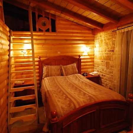 Lithos 3* Agios Nikolaos (Central Greece)