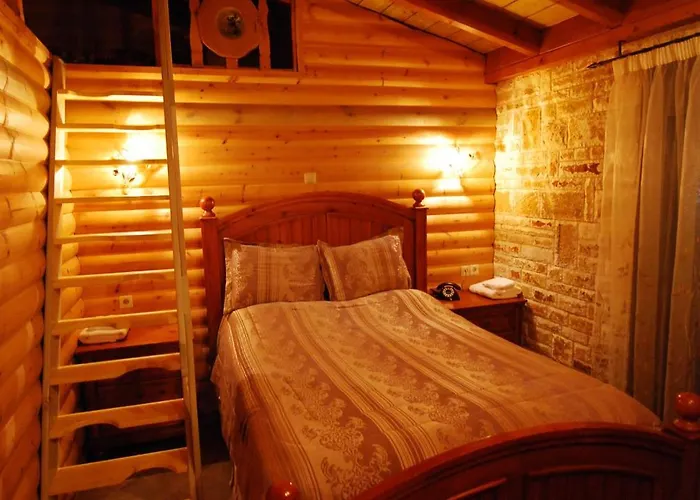 Lithos 3* Agios Nikolaos (Central Greece)