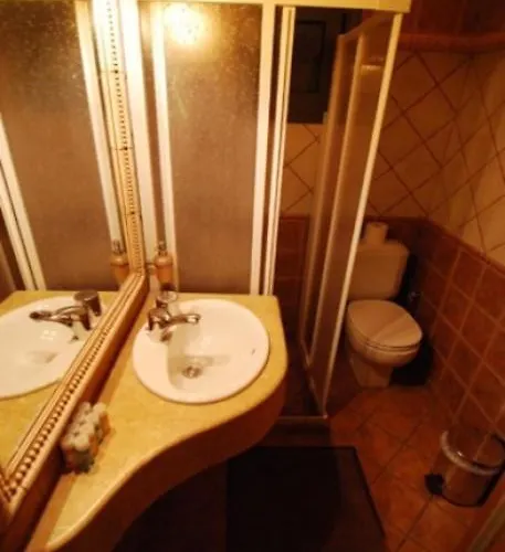 Guest house Lithos 3*